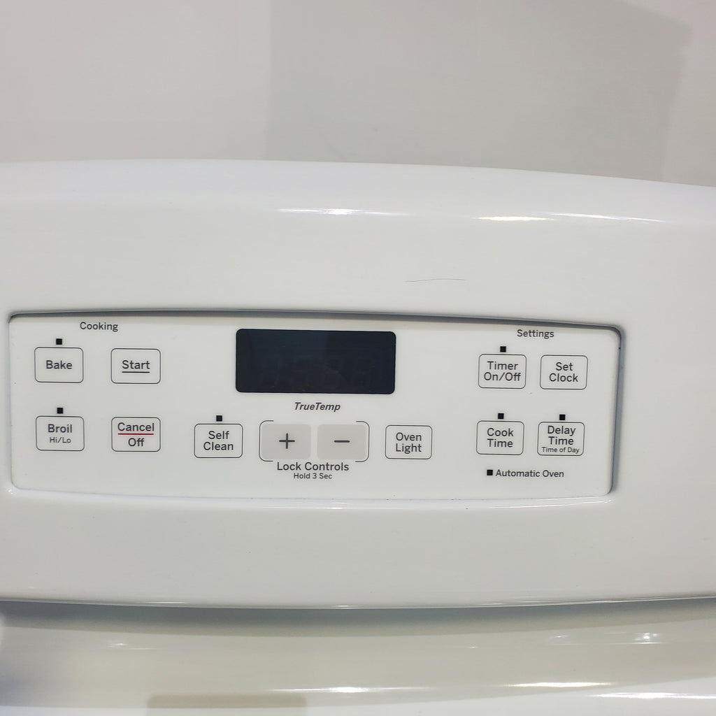 Pictures of White GE 5.0 cu. ft. Freestanding 4 Heating Element Electric Range with Dual Element Baking - Scratch & Dent - Minor - Neu Appliance Outlet - Discount Appliance Outlet in Austin, Tx