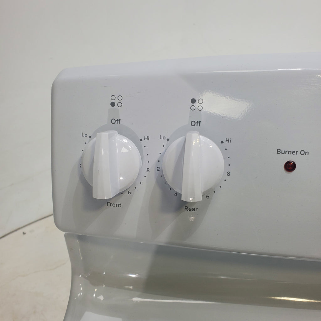 Pictures of White GE 5.0 cu. ft. Freestanding 4 Heating Element Electric Range with Dual Element Baking - Scratch & Dent - Minor - Neu Appliance Outlet - Discount Appliance Outlet in Austin, Tx