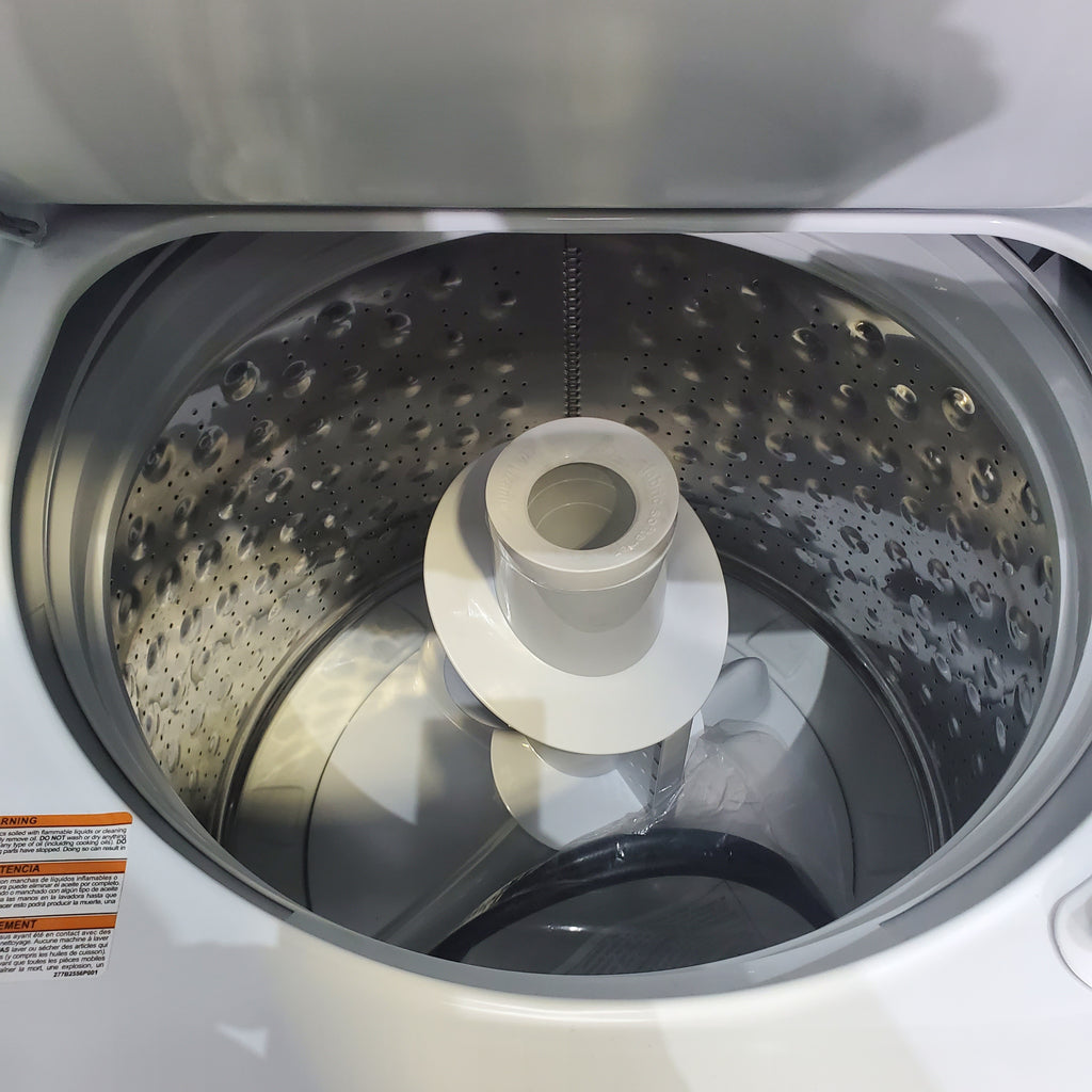 Pictures of GE 3.8 cu. ft. Laundry Center Washer and 5.9 cu. ft. Electric Dryer with Electro-Mechanical Rotary Dial Controls - Scratch & Dent - Minor - Neu Appliance Outlet - Discount Appliance Outlet in Austin, Tx