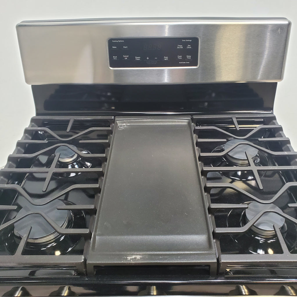 Pictures of Stainless Steel GE 5.0 cu. ft. Freestanding 5 Burner Gas Range with Cast-Iron Grates - Scratch & Dent - Minor - Neu Appliance Outlet - Discount Appliance Outlet in Austin, Tx