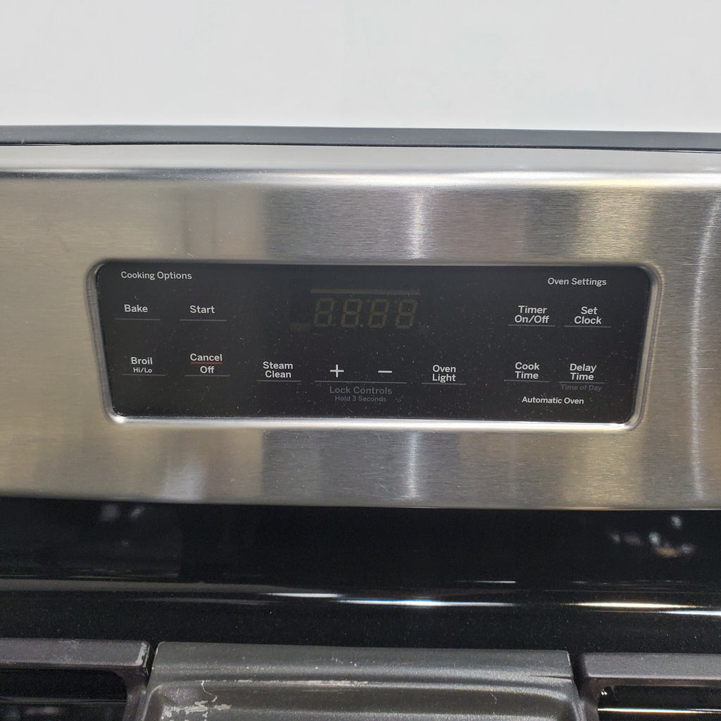Pictures of Stainless Steel GE 5.0 cu. ft. Freestanding 5 Burner Gas Range with Cast-Iron Grates - Scratch & Dent - Minor - Neu Appliance Outlet - Discount Appliance Outlet in Austin, Tx