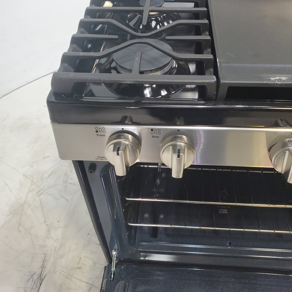 Pictures of Stainless Steel GE 5.0 cu. ft. Freestanding 5 Burner Gas Range with Cast-Iron Grates - Scratch & Dent - Minor - Neu Appliance Outlet - Discount Appliance Outlet in Austin, Tx