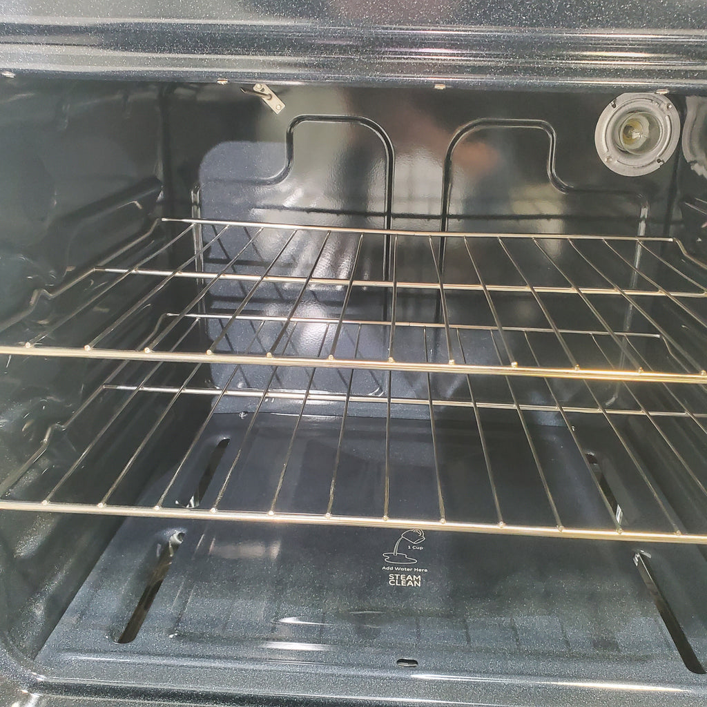 Pictures of Stainless Steel GE 5.0 cu. ft. Freestanding 5 Burner Gas Range with Cast-Iron Grates - Scratch & Dent - Minor - Neu Appliance Outlet - Discount Appliance Outlet in Austin, Tx