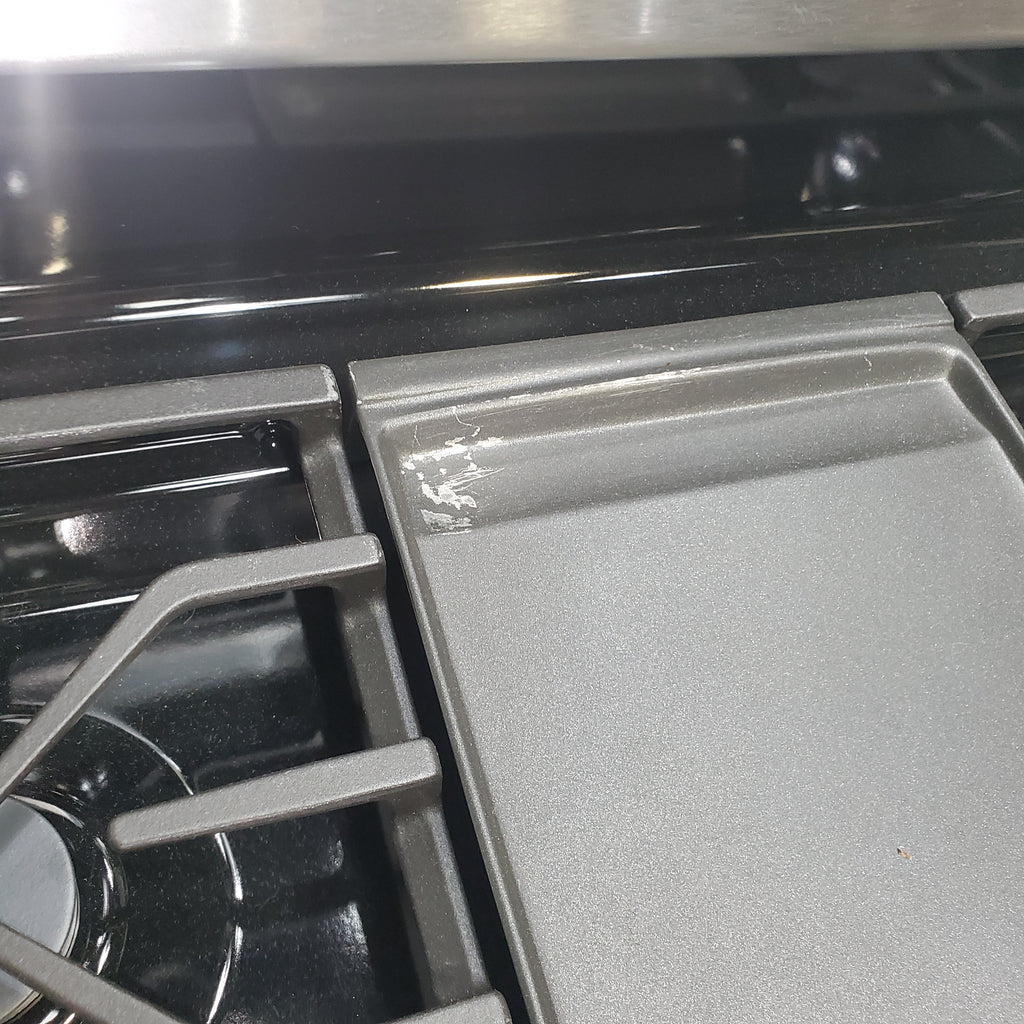 Pictures of Stainless Steel GE 5.0 cu. ft. Freestanding 5 Burner Gas Range with Cast-Iron Grates - Scratch & Dent - Minor - Neu Appliance Outlet - Discount Appliance Outlet in Austin, Tx