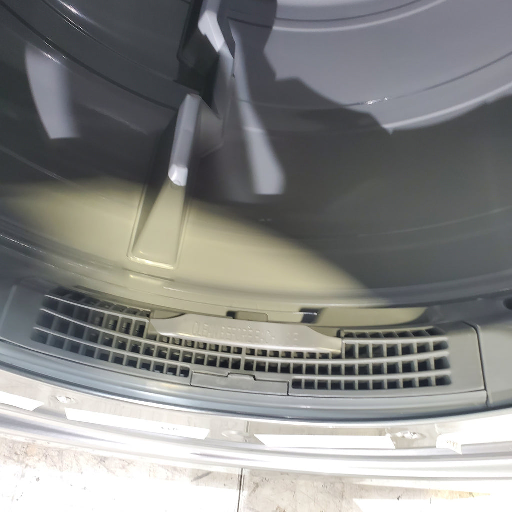 Pictures of Platinum Samsung 7.5 cu. ft. Front Load Gas Dryer with Steam - Scratch & Dent - Minor - Neu Appliance Outlet - Discount Appliance Outlet in Austin, Tx