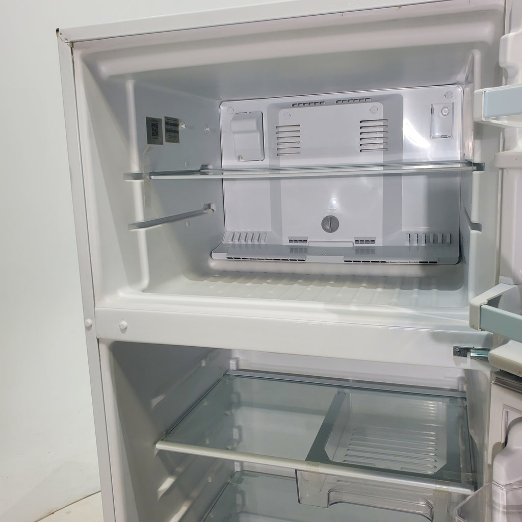 Pictures of 28" Wide White Whirlpool 18 cu. ft. Top Freezer Refrigerator with Flexi-Slide Bin - Scratch & Dent  - Minor - Neu Appliance Outlet - Discount Appliance Outlet in Austin, Tx