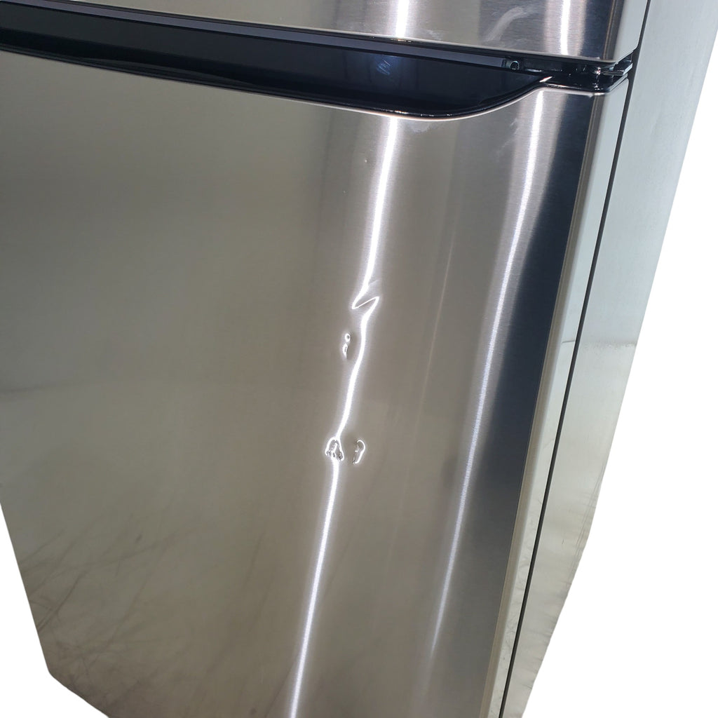Pictures of 30" Wide Stainless Steel ENERGY STAR LG 20.2 cu. ft. Top Freezer Refrigerator with Reversible Door - Scratch and Dent - Moderate - Neu Appliance Outlet - Discount Appliance Outlet in Austin, Tx