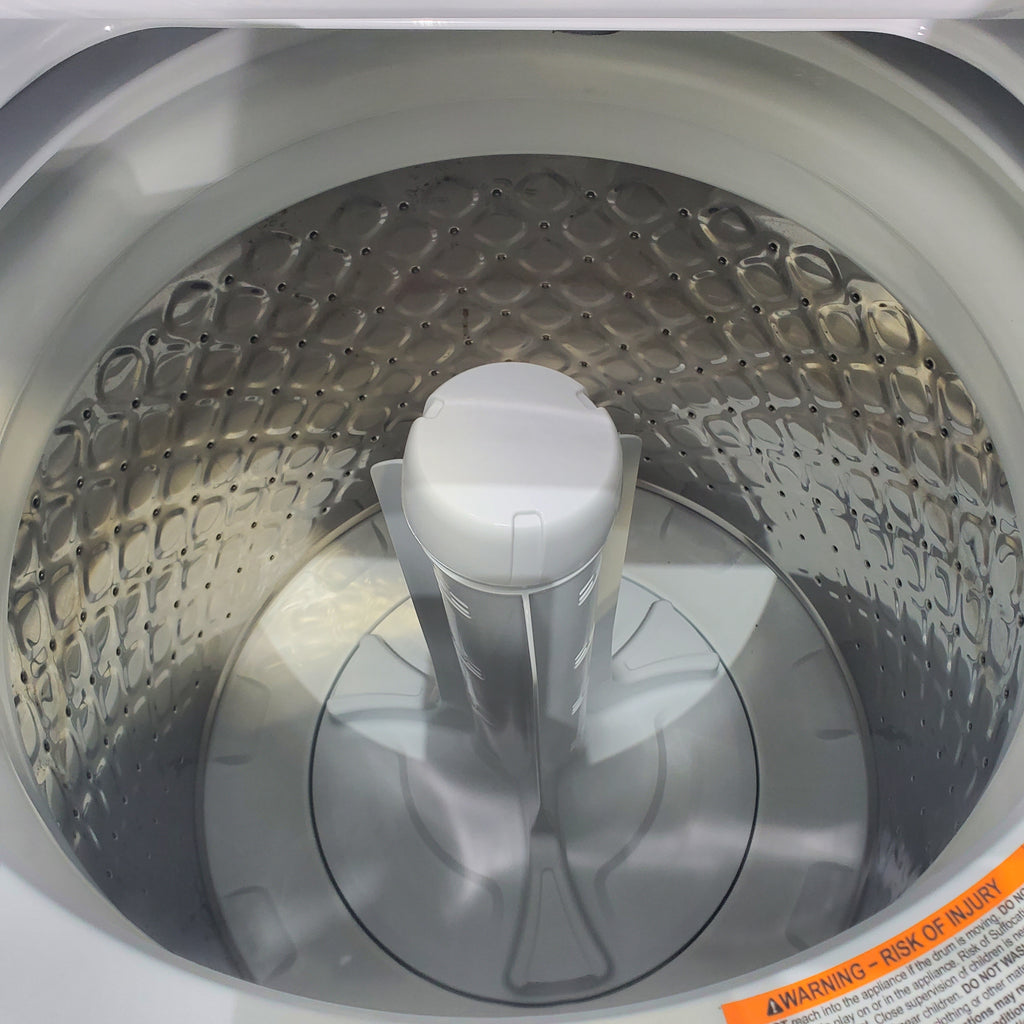 Pictures of Frigidaire Stacked Laundry Center with 3.9 cu ft Capacity Washer and 5.6 cu ft Electric Dryer with Maxfill Option- Scratch & Dent - Moderate - Neu Appliance Outlet - Discount Appliance Outlet in Austin, Tx