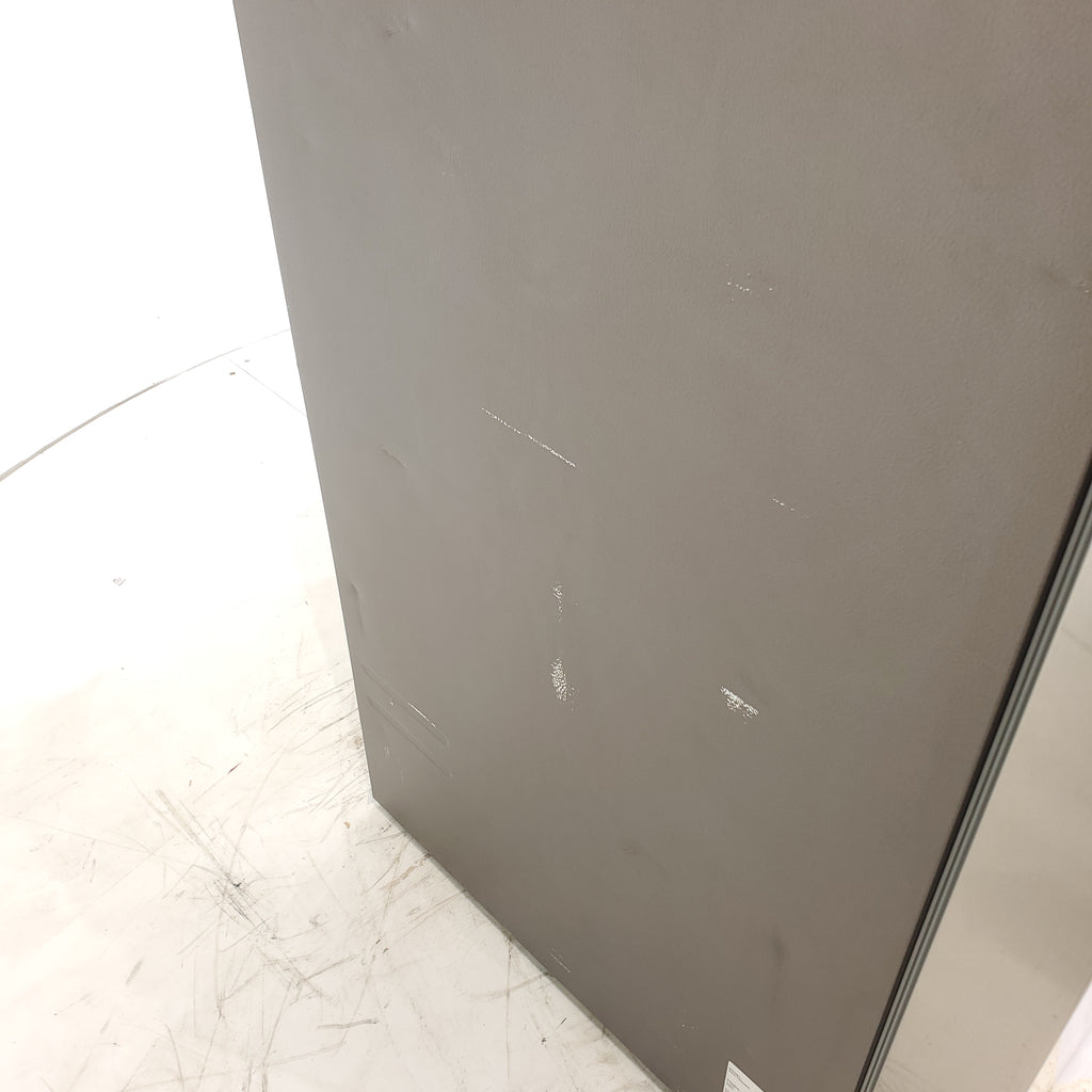 Pictures of Fingerprint Resistant Stainless Steel ENERGY STAR Samsung 27.4 cu. ft. Side by Side Refrigerator with Exterior Water and Ice Dispenser - Scratch & Dent - Moderate - Neu Appliance Outlet - Discount Appliance Outlet in Austin, Tx