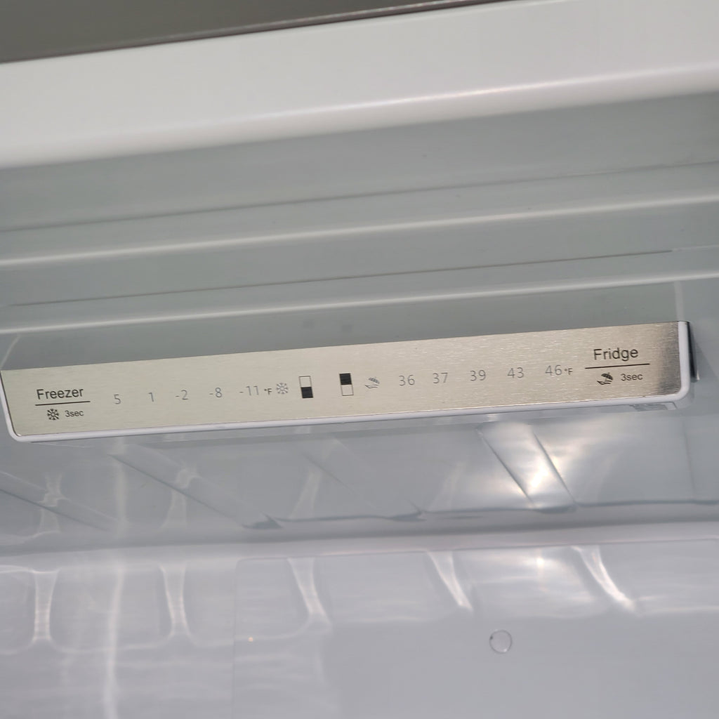 Pictures of 32 in. Wide Counter Depth Stainless Steel ENERGY STAR Hisense 17.1 cu. ft. Bottom Freezer Refrigerator with Super Freezer Technology - Certified Refurbished - Neu Appliance Outlet - Discount Appliance Outlet in Austin, Tx