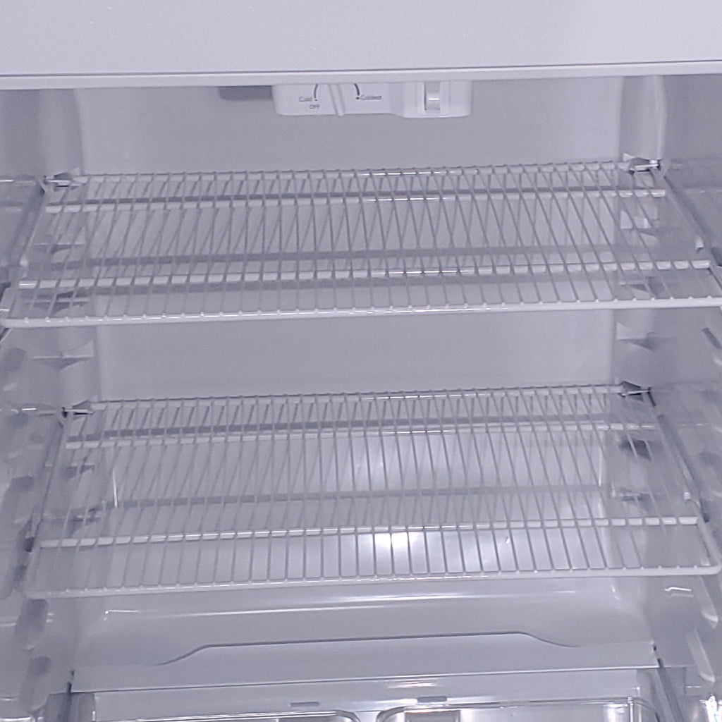 Pictures of White Frigidaire 18.3 cu. ft. Top Freezer Refrigerator with Garage-Ready Design - Scratch & Dent - Minor - Neu Appliance Outlet - Discount Appliance Outlet in Austin, Tx