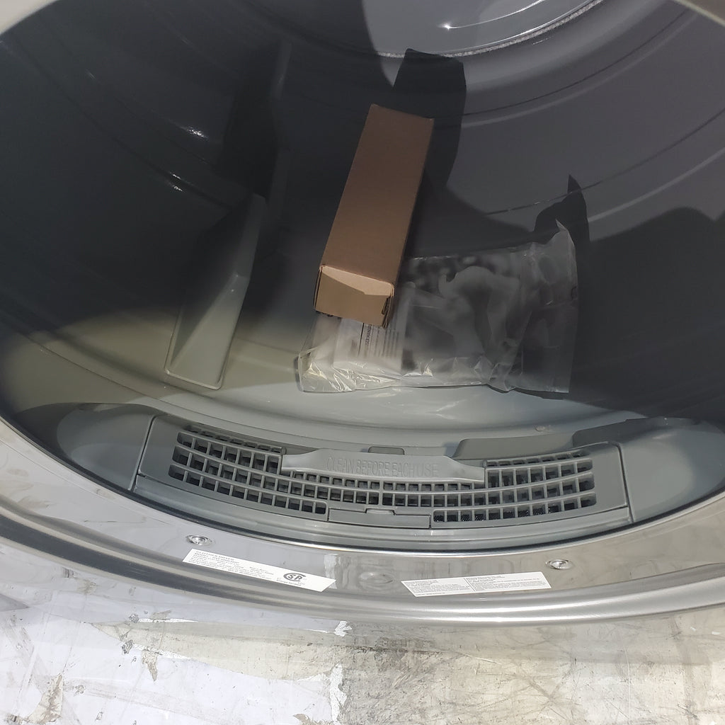 Pictures of Platinum ENERGY STAR Samsung 4.5 cu. ft. Front Load Washer with WiFi Connectivity and Platinum Samsung 7.5 cu. ft. Front Load Electric Dryer with Steam - Scratch and Dent - Minor - Neu Appliance Outlet - Discount Appliance Outlet in Austin, Tx