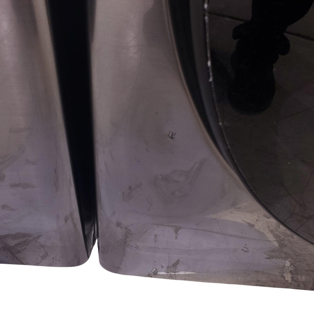 Pictures of Platinum ENERGY STAR Samsung 4.5 cu. ft. Front Load Washer with WiFi Connectivity and Platinum Samsung 7.5 cu. ft. Front Load Electric Dryer with Steam - Scratch and Dent - Minor - Neu Appliance Outlet - Discount Appliance Outlet in Austin, Tx