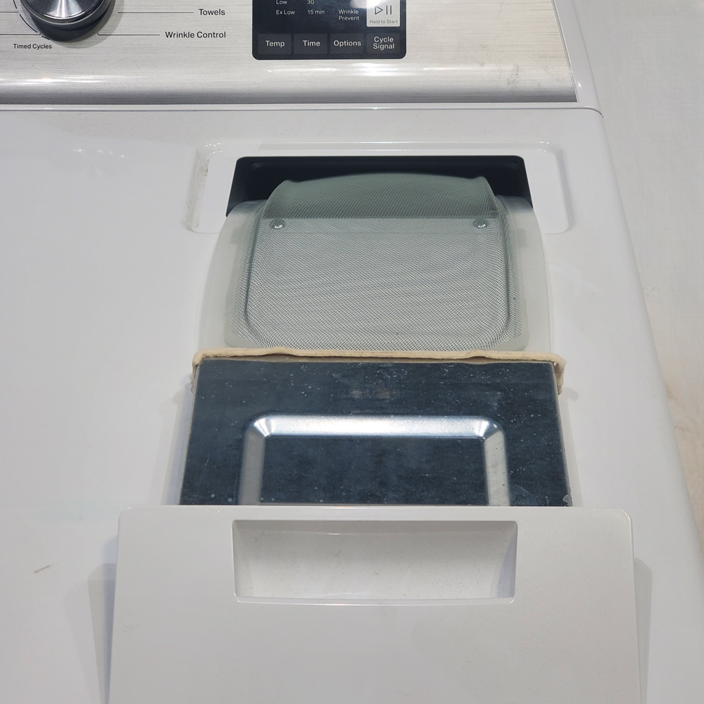 Pictures of Maytag 7.0 cu ft Electric Dryer with Moisture Sensing and Quick Dry cycle - Scratch & Dent - Minor - Neu Appliance Outlet - Discount Appliance Outlet in Austin, Tx