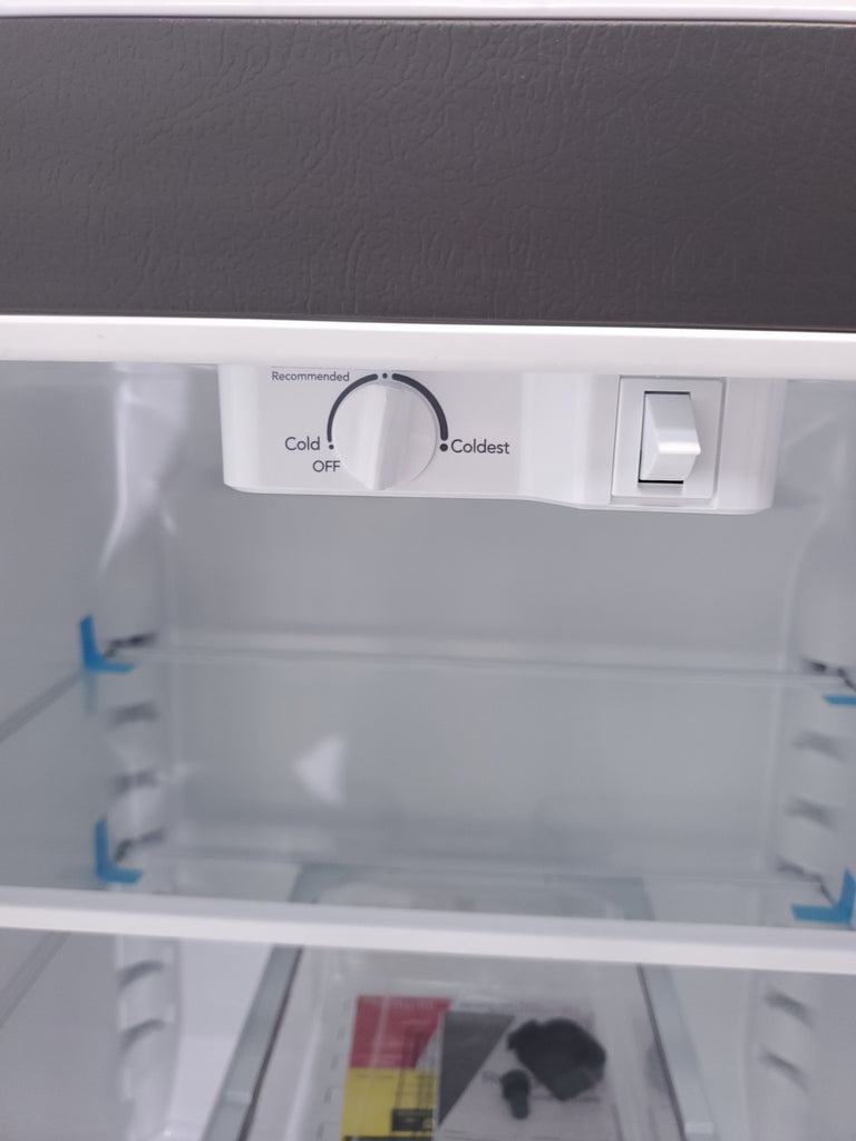 Pictures of 30" Wide Easy Care Stainless Steel Frigidaire 18.3 cu. ft. Top Freezer Bottom Refrigerator with EvenTemp Cooling System - Scratch and Dent - Moderate - Neu Appliance Outlet - Discount Appliance Outlet in Austin, Tx