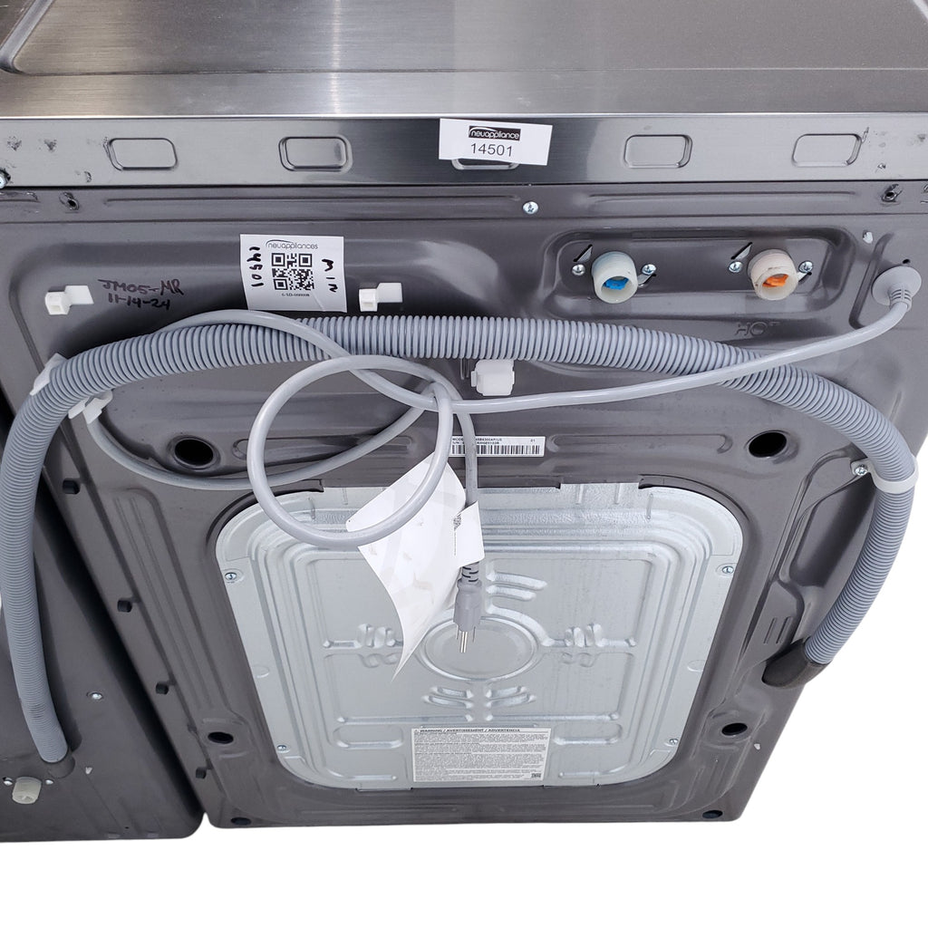 Pictures of Platinum ENERGY STAR Samsung 4.5 cu. ft. Front Load Washer with WiFi Connectivity and Platinum Samsung 7.5 cu. ft. Front Load Electric Dryer with Steam - Scratch and Dent - Minor - Neu Appliance Outlet - Discount Appliance Outlet in Austin, Tx