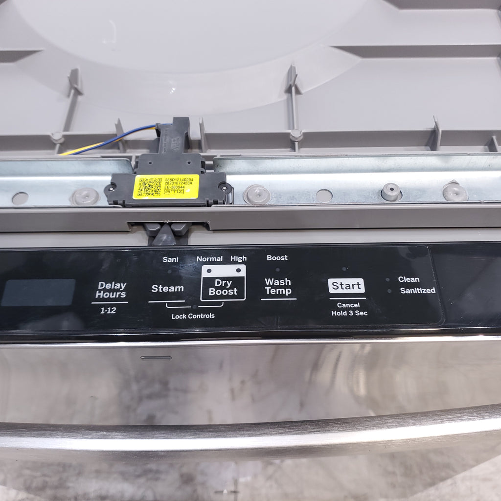 Pictures of 24 In. Fingerprint Resistant Stainless Steel ENERGY STAR GE Top Control Built In Dishwasher with 3rd Rack - Scratch & Dent - Minor - Neu Appliance Outlet - Discount Appliance Outlet in Austin, Tx