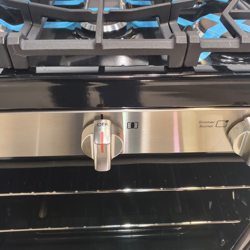 Pictures of Frigidaire Stainless Steel 30" Gas Range with Air Fry and Five Burner Cooktop - Scratch & Dent - Minor - Neu Appliance Outlet - Discount Appliance Outlet in Austin, Tx