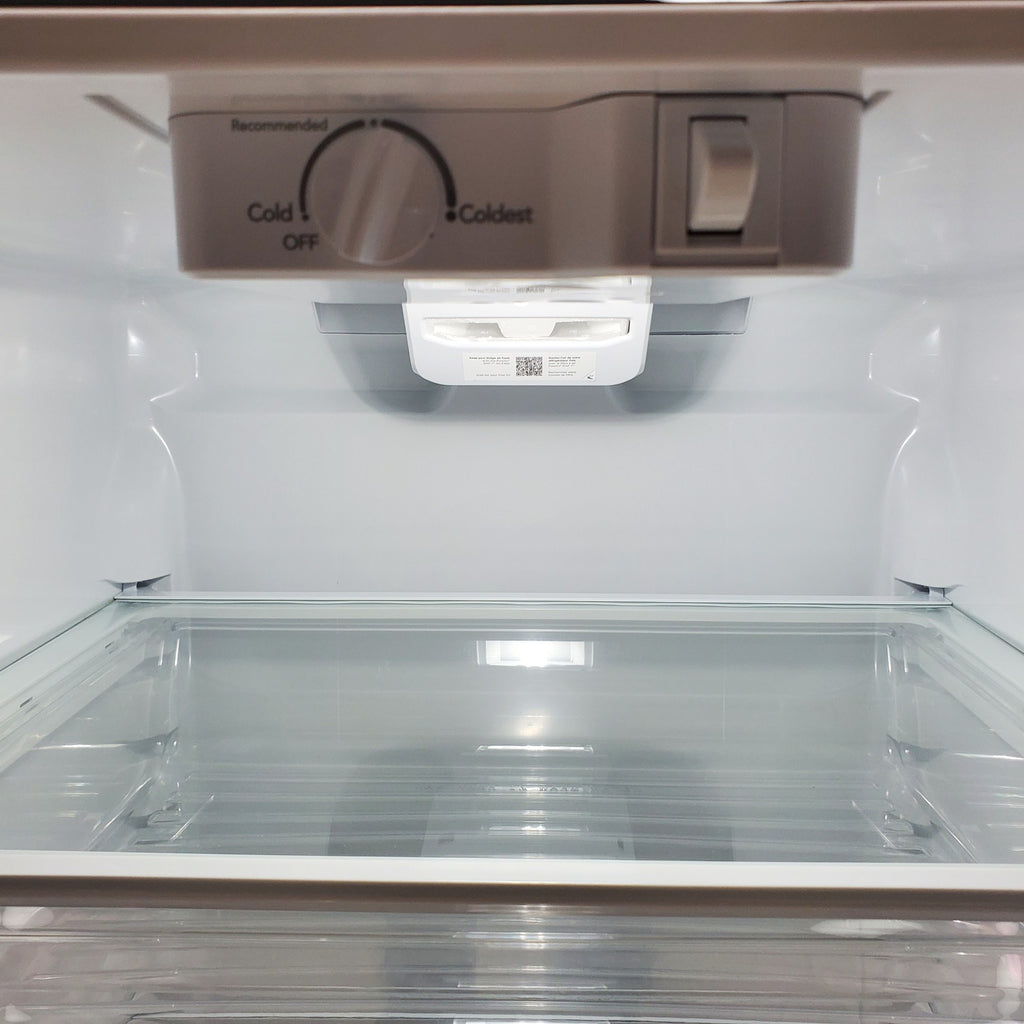 Pictures of 30 in. Wide EasyCare Stainless Steel Frigidaire 20.0 cu. ft. Top Freezer Refrigerator with EvepTemp Cooling System and Ice Maker- Scratch & Dent - Moderate - Neu Appliance Outlet - Discount Appliance Outlet in Austin, Tx