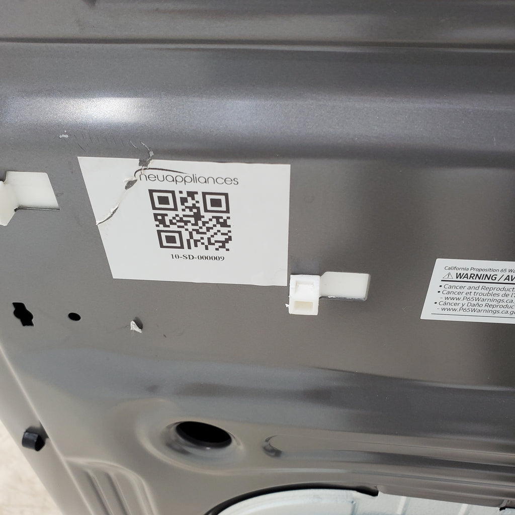 Pictures of Platinum ENERGY STAR Samsung 4.5 cu. ft. Front Load Washer with WiFi Connectivity - Scratch & Dent - Minor - Neu Appliance Outlet - Discount Appliance Outlet in Austin, Tx