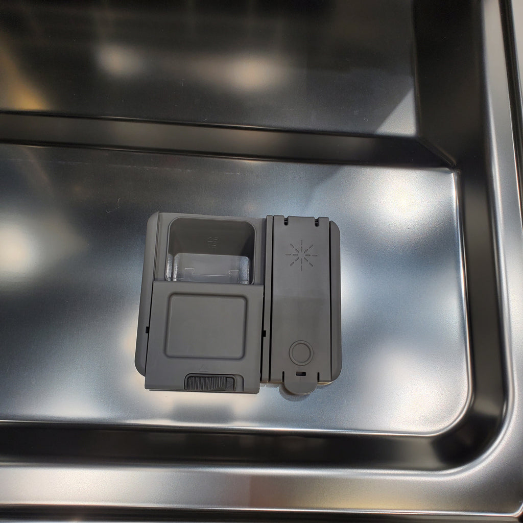 Pictures of Samsung Fingerprint Resistant Stainless Steel AutoRelease Smart 39dBA Dishwasher with Linear Wash DW80R9950US - Open Box - Neu Appliance Outlet - Discount Appliance Outlet in Austin, Tx