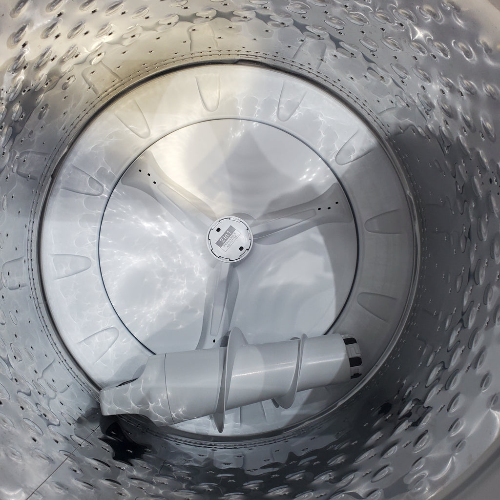 Pictures of White Whirlpool 4.7 - 4.8 cu ft Capacity Top-Load Washer with 2 in 1 Removable Agitator - Open Box - Neu Appliance Outlet - Discount Appliance Outlet in Austin, Tx