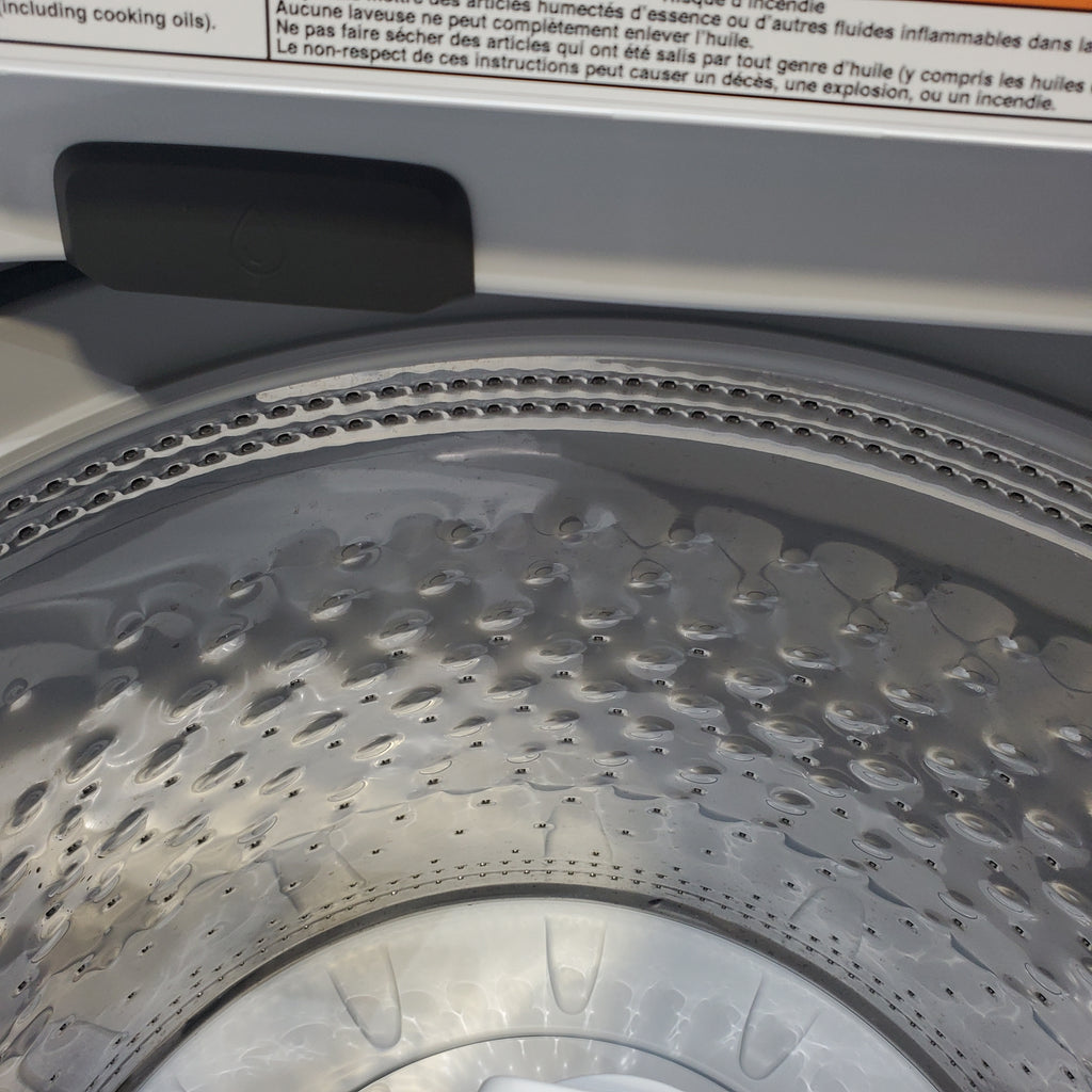 Pictures of White Whirlpool 4.7 - 4.8 cu ft Capacity Top-Load Washer with 2 in 1 Removable Agitator - Open Box - Neu Appliance Outlet - Discount Appliance Outlet in Austin, Tx