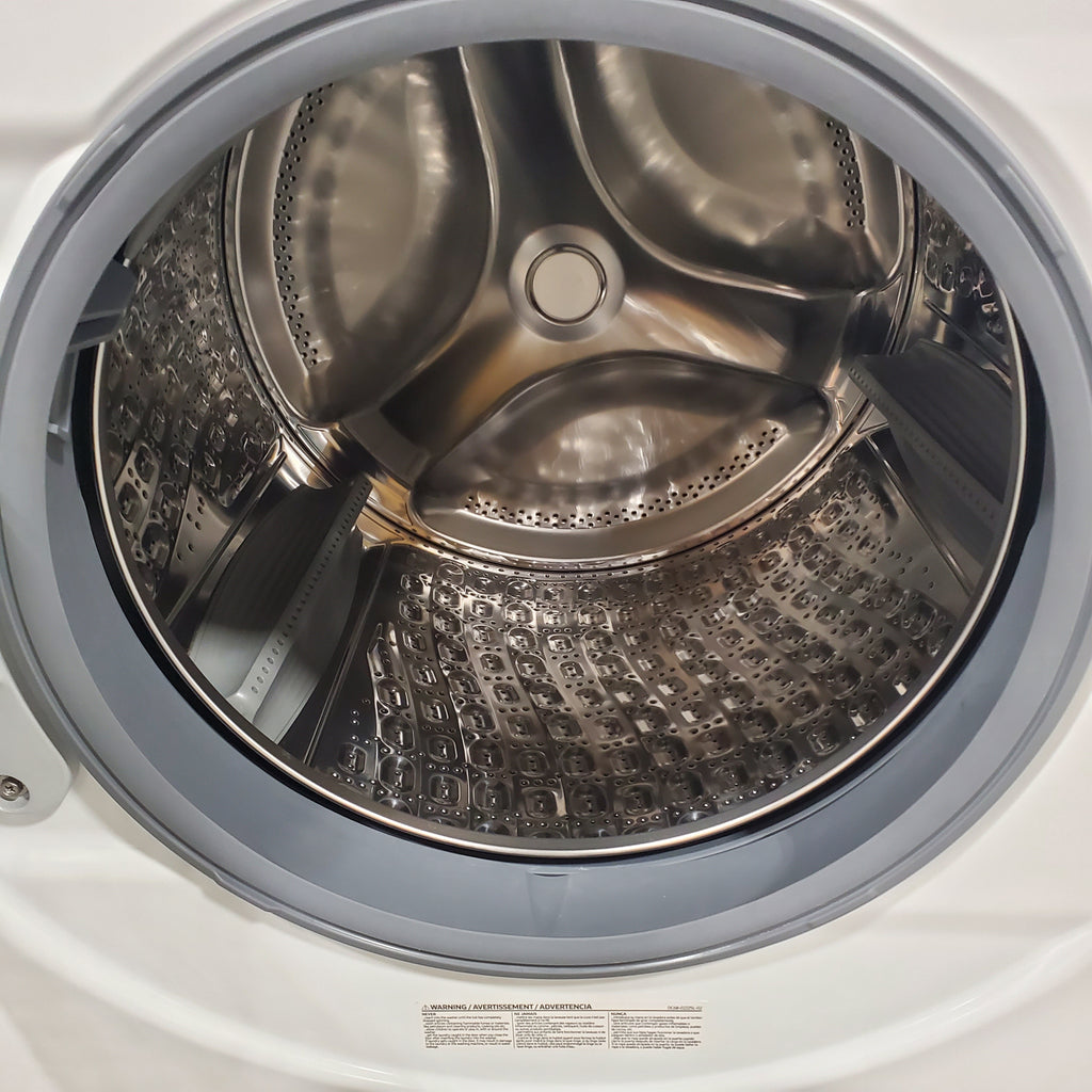 Pictures of Samsung ENERGY STAR Samsung 4.5 cu. ft. Front Load Washer with Vibration Reduction Technology - Scratch & Dent - Minor - Neu Appliance Outlet - Discount Appliance Outlet in Austin, Tx