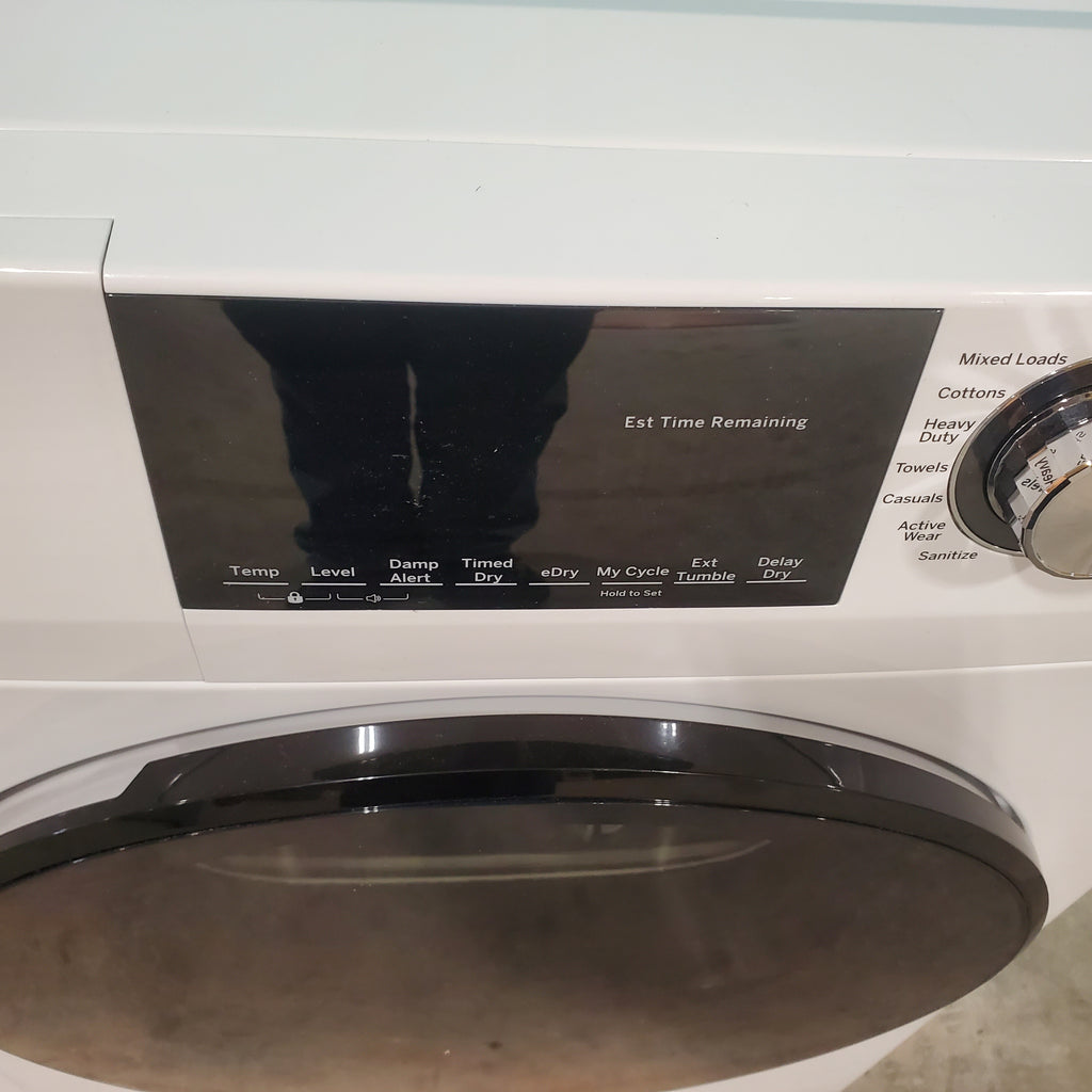 Pictures of Compact 24 in. Wide GE ENERGY STAR 2.4 cu. ft. Front Load Steam Washing Machine with 1400 RPM Spin Speed and Frontload Vented WiFi Capable ENERGY STAR 4.3 cu. ft. Electric Dryer with Stainless Steel Basket - Scratch & Dent - Minor - Neu Appliance Outlet - Discount Appliance Outlet in Austin, Tx