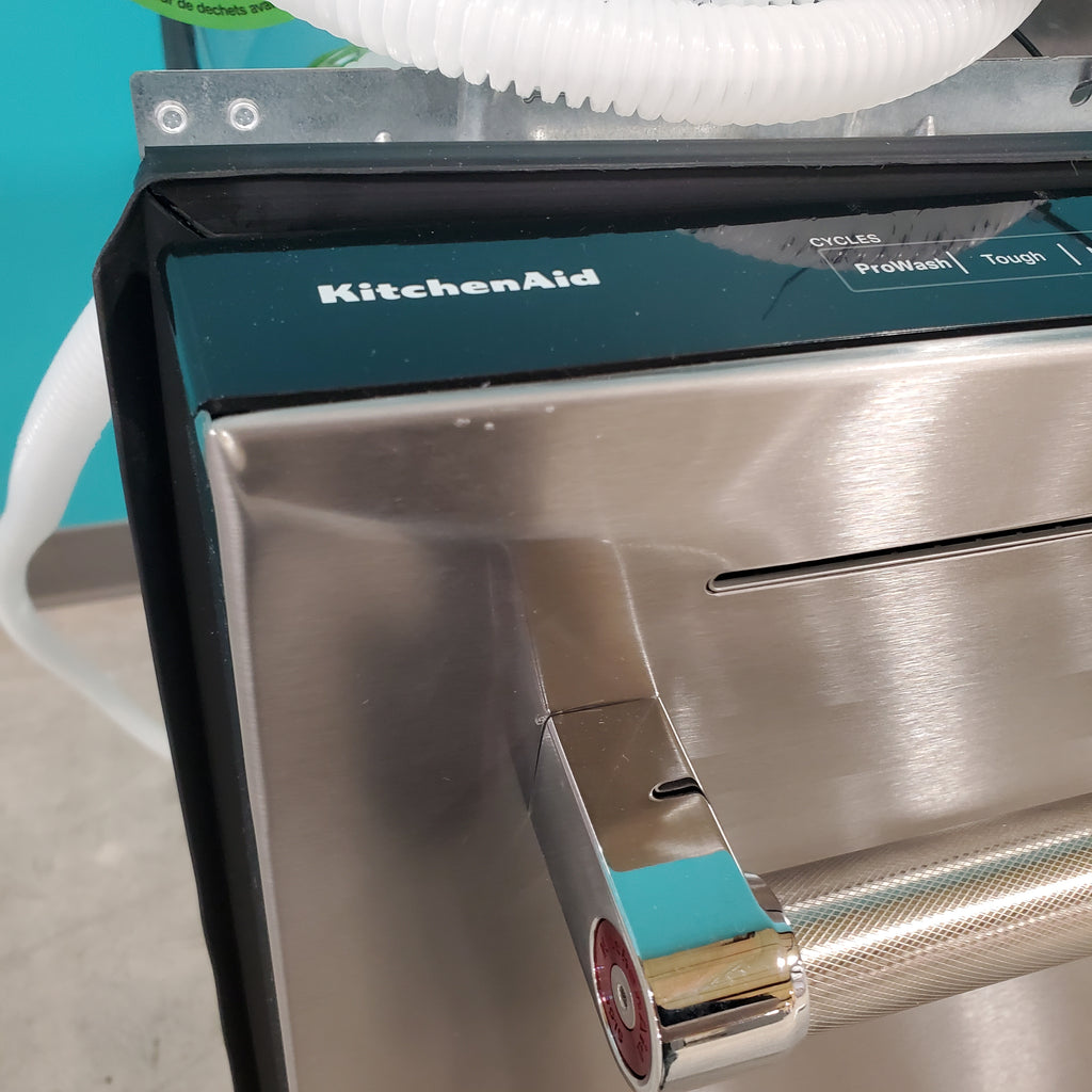 Pictures of 24 in. PrintShield Stainless Steel ENERGY STAR KitchenAid Top Control Dishwasher with FreeFlex Third Rack KDTM404KPS - Scratch & Dent - Minor - Neu Appliance Outlet - Discount Appliance Outlet in Austin, Tx