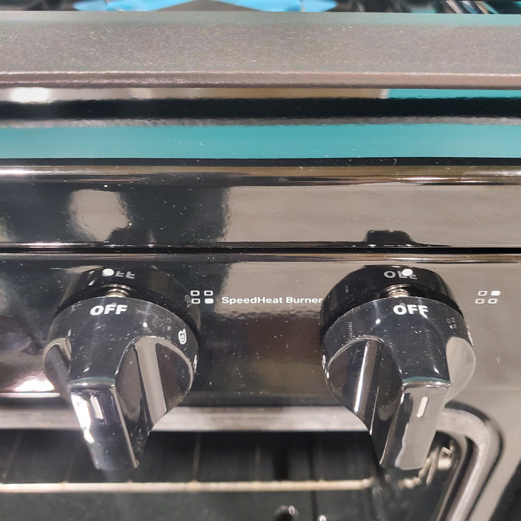 Pictures of Whirlpool Stainless 5.1 Cu. Ft. Freestanding Gas Range with Broiler Drawer and Two Speed Heat Burners - Scratch & Dent - Minor - Neu Appliance Outlet - Discount Appliance Outlet in Austin, Tx