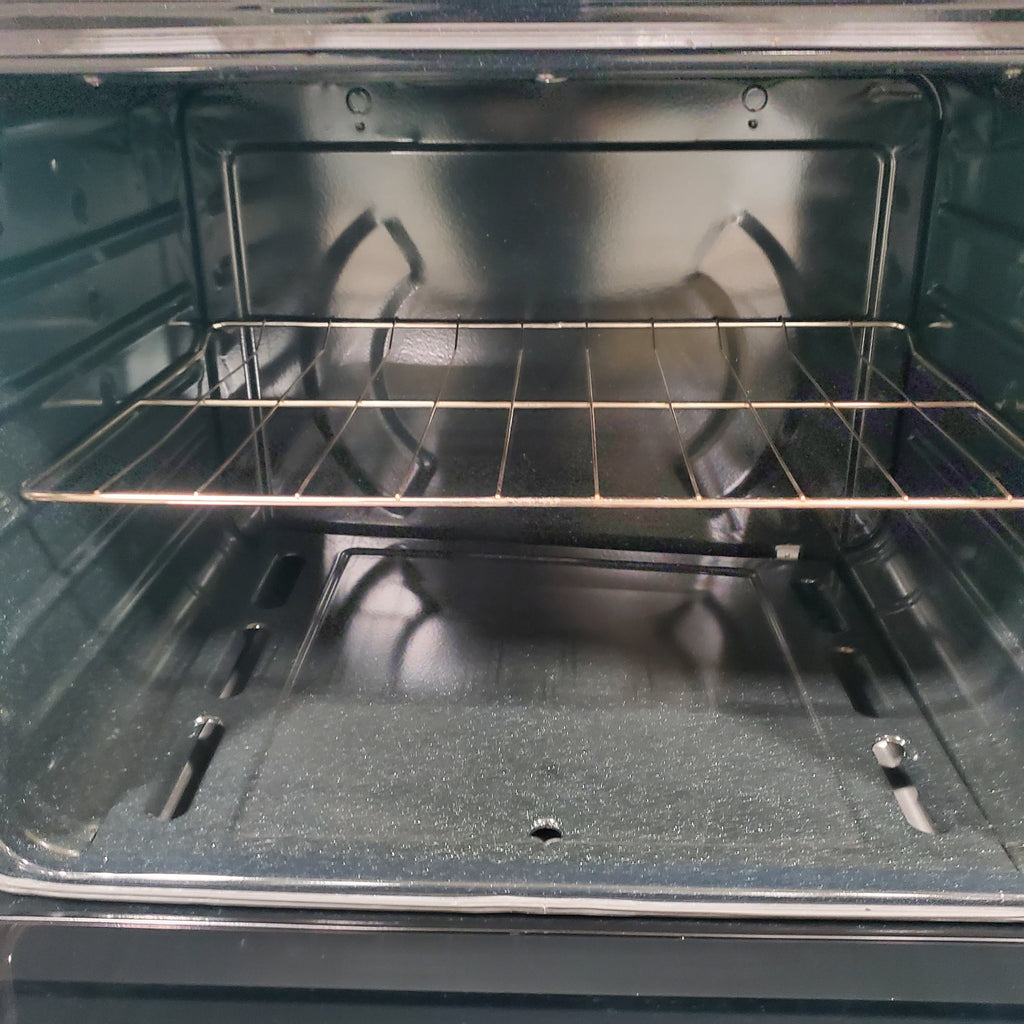 Pictures of Whirlpool Stainless 5.1 Cu. Ft. Freestanding Gas Range with Broiler Drawer and Two Speed Heat Burners - Scratch & Dent - Minor - Neu Appliance Outlet - Discount Appliance Outlet in Austin, Tx