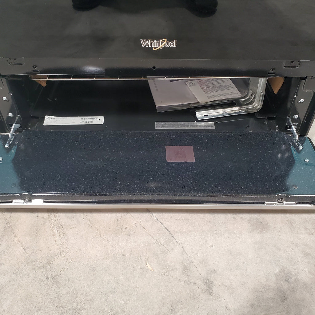 Pictures of Whirlpool Stainless 5.1 Cu. Ft. Freestanding Gas Range with Broiler Drawer and Two Speed Heat Burners - Scratch & Dent - Minor - Neu Appliance Outlet - Discount Appliance Outlet in Austin, Tx