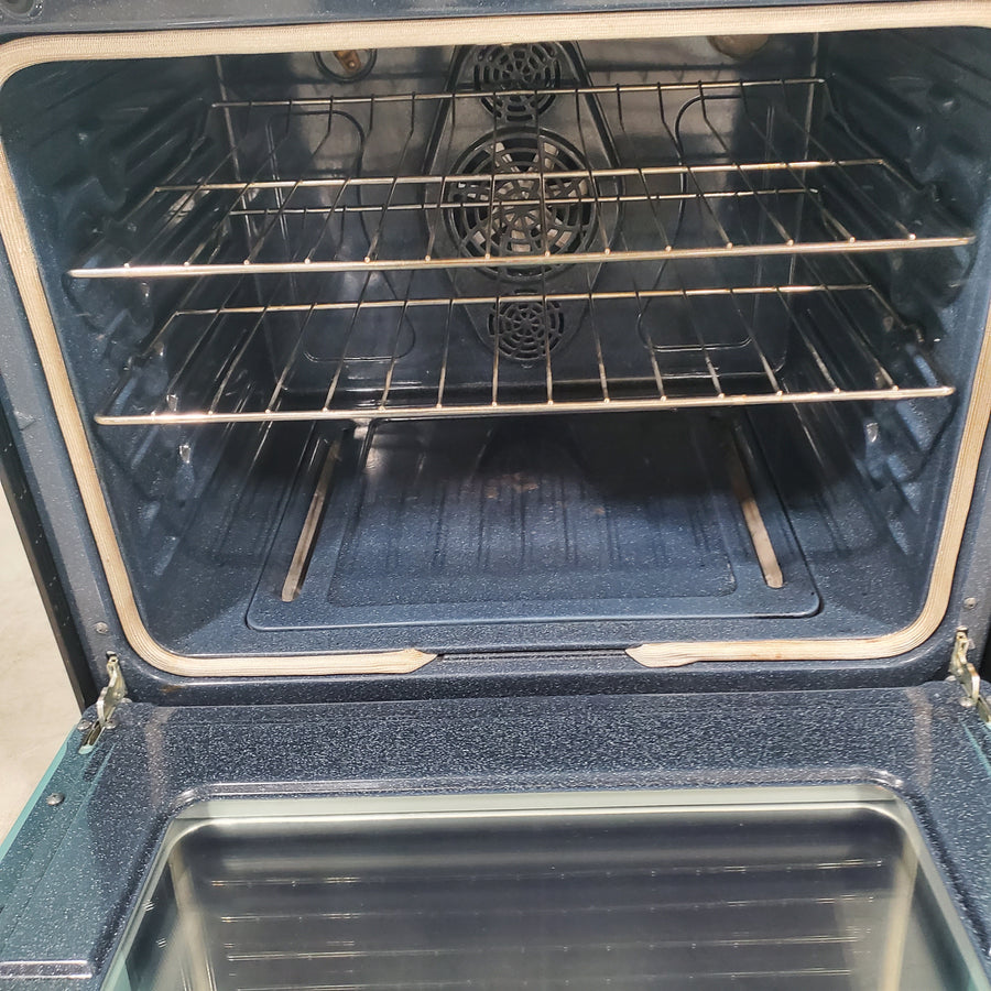 Samsung Stainless Steel 5.8 cu. ft. Freestanding Gas Range with Convection and Self Cleaning NX58H5600SS - Certified Refurbished