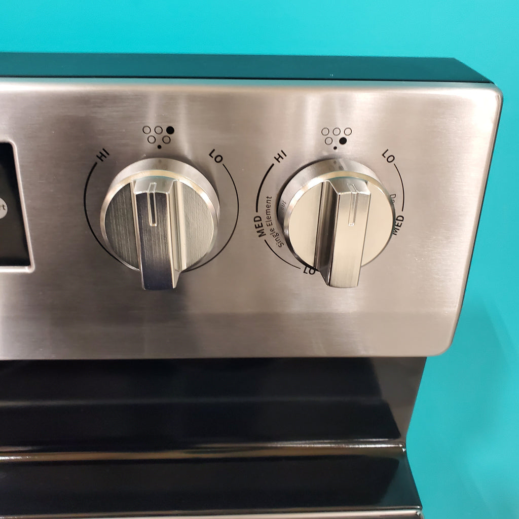 Pictures of Hisense Stainless Steel 30-in Glass Top 5 burners 5.8-cu ft Air Fry Convection Oven Freestanding Electric Range HBE3501CPS - Open Box - Neu Appliance Outlet - Discount Appliance Outlet in Austin, Tx