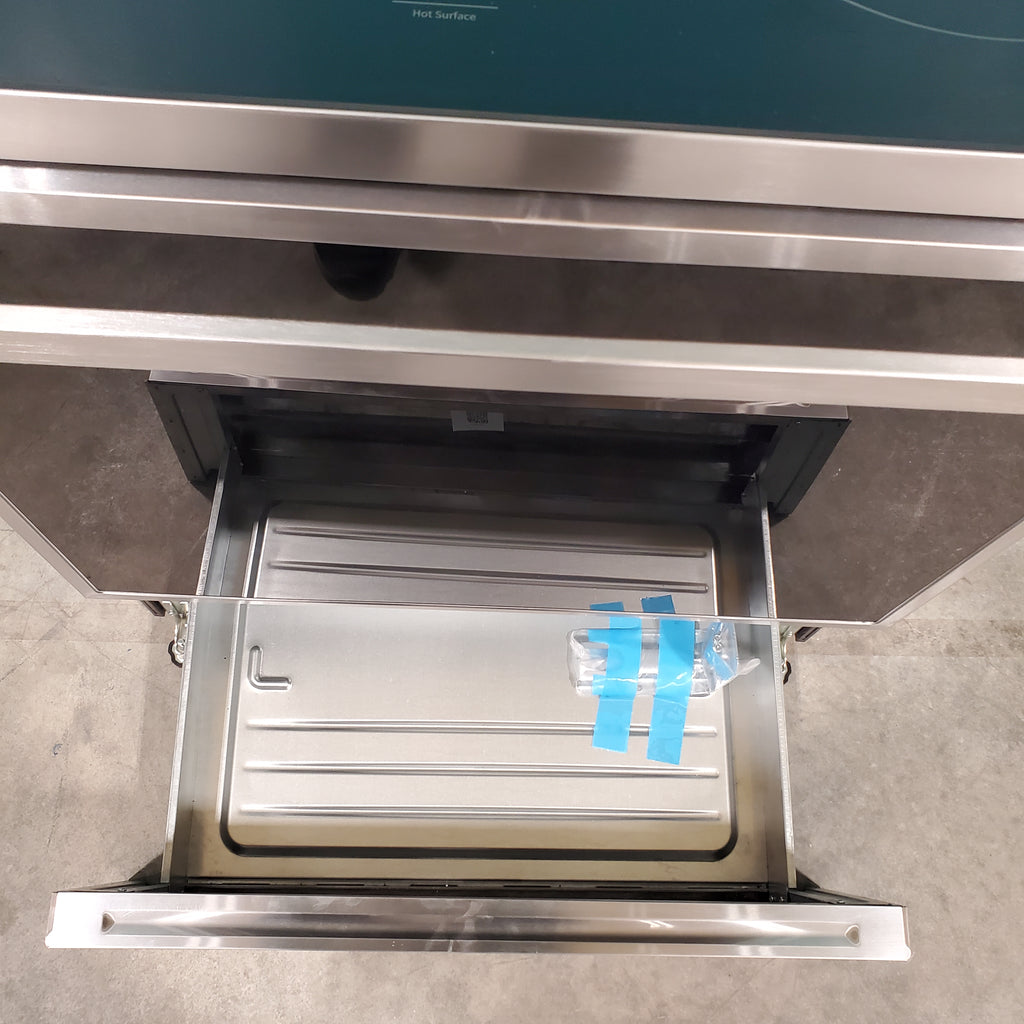 Pictures of Hisense Stainless Steel 30-in Glass Top 5 burners 5.8-cu ft Air Fry Convection Oven Freestanding Electric Range HBE3501CPS - Open Box - Neu Appliance Outlet - Discount Appliance Outlet in Austin, Tx