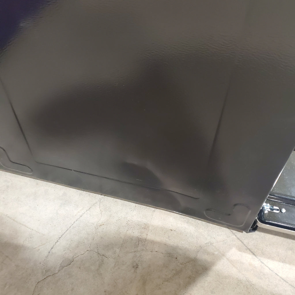 Pictures of Whirlpool Stainless 5.1 Cu. Ft. Freestanding Gas Range with Broiler Drawer and Two Speed Heat Burners WFG320M0MS - Scratch & Dent - Minor - Neu Appliance Outlet - Discount Appliance Outlet in Austin, Tx