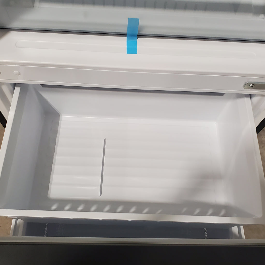 Pictures of Hisense Black Metallic Steel 17.2 cu. ft. Refrigerator with Bottom Mount Freezer HRB171N6ABE - Open Box - Neu Appliance Outlet - Discount Appliance Outlet in Austin, Tx