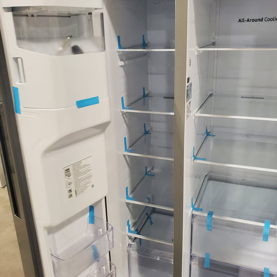 Fingerprint Resistant Stainless Steel ENERGY STAR Samsung 27.4 cu. ft. Side by Side Refrigerator with Exterior Water and Ice Dispenser RS27T5200SR - Scratch & Dent - Minor