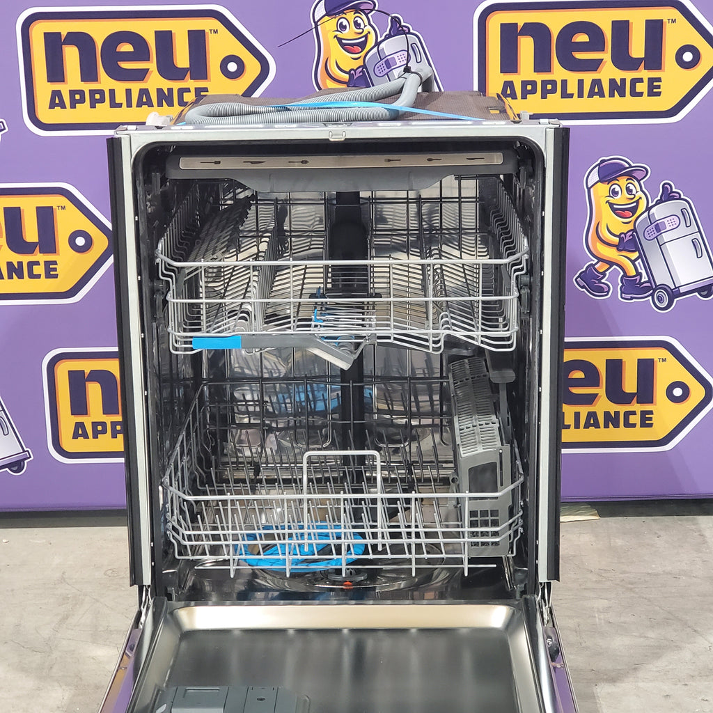 Pictures of 24 in. Smudge-Proof Stainless Steel ENERGY STAR Frigidaire Gallery Top Control Built In Dishwasher with Third Rack GDSH4715AF - Scratch & Dent - Minor - Neu Appliance Outlet - Discount Appliance Outlet in Austin, Tx