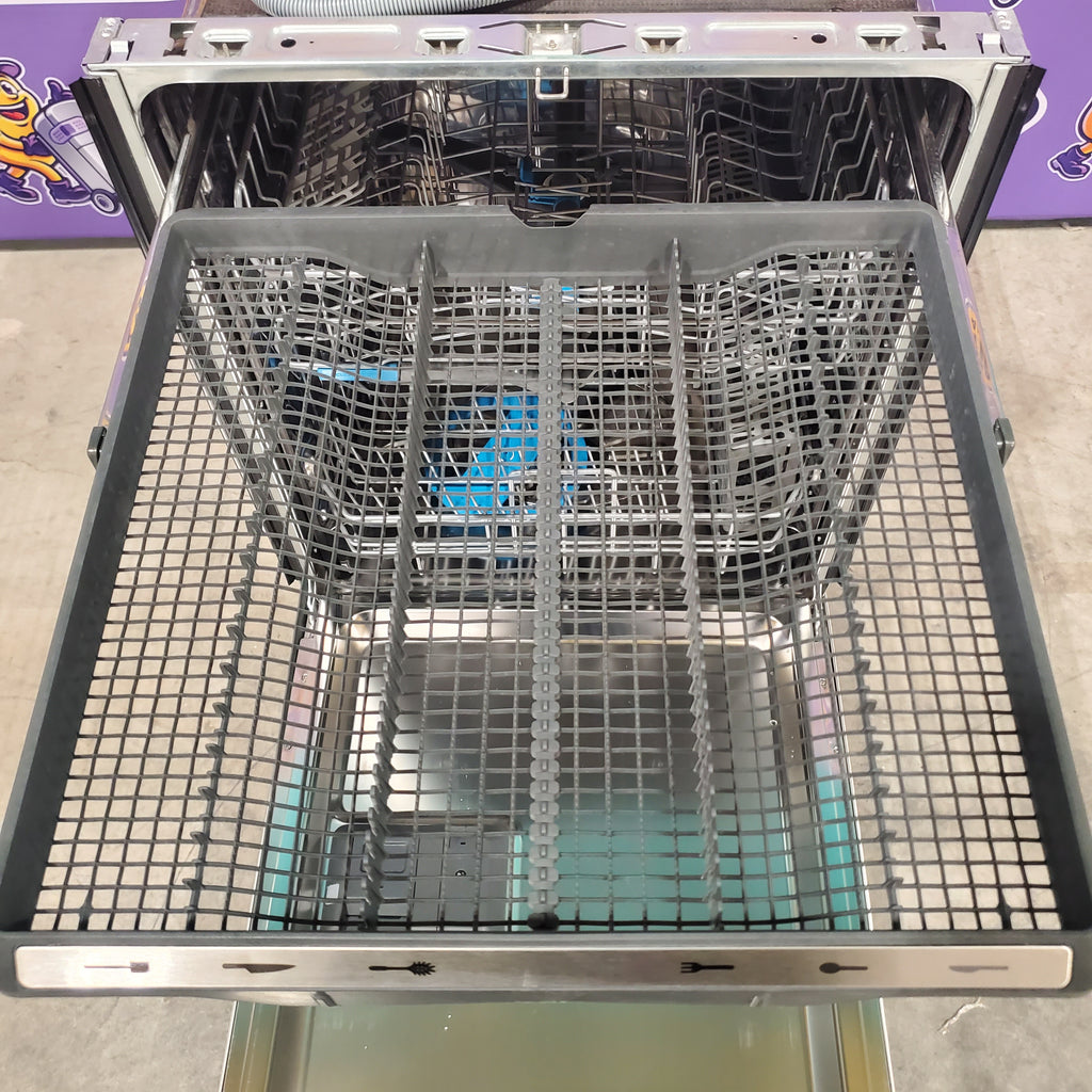 Pictures of 24 in. Smudge-Proof Stainless Steel ENERGY STAR Frigidaire Gallery Top Control Built In Dishwasher with Third Rack GDSH4715AF - Scratch & Dent - Minor - Neu Appliance Outlet - Discount Appliance Outlet in Austin, Tx