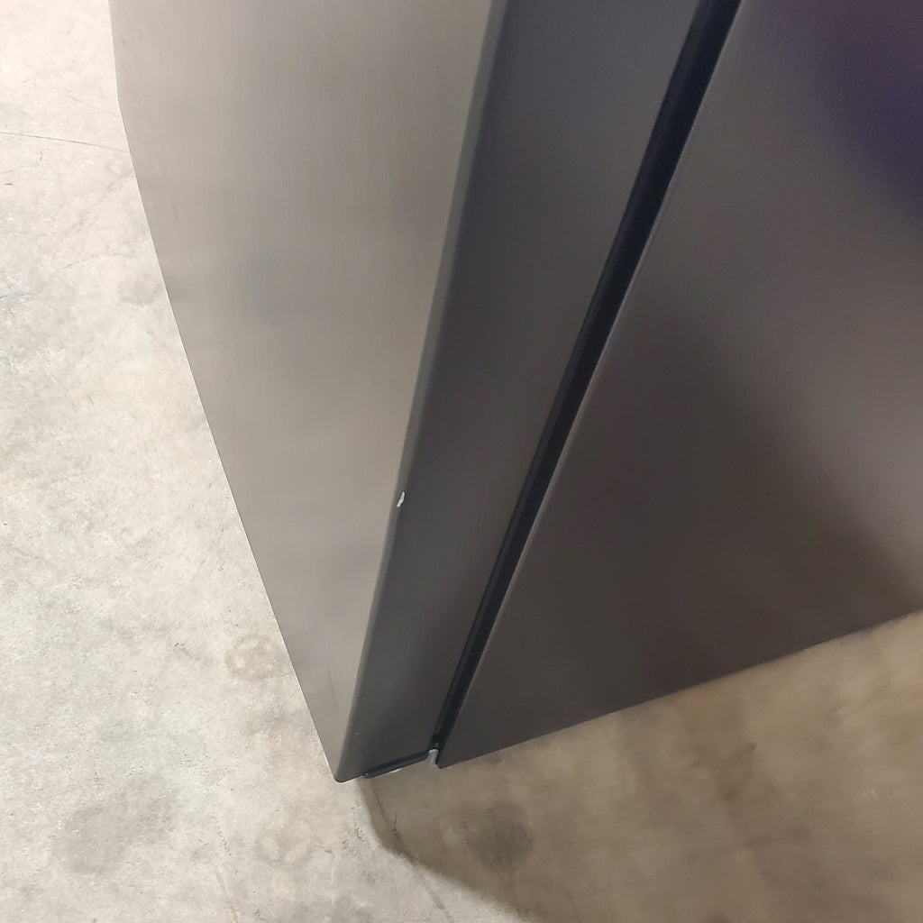 Pictures of Black ENERGY STAR Midea 18.1 cu. ft. Top Freezer Refrigerator with Reversible Door MRT18D3BBB - Scratch & Dent - Minor - Neu Appliance Outlet - Discount Appliance Outlet in Austin, Tx
