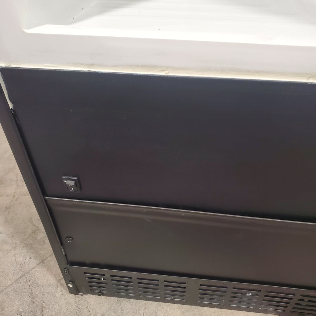 Pictures of U-Line Stainless Steel 15 Inch Crescent Undercounter Ice Maker with 25lb Daily Ice Production & Storage, Field Reversible Stainless Steel Door with On / off switch, and No Drain Required UACR115-SS01A - Scratch & Dent - Minor - Neu Appliance Outlet - Discount Appliance Outlet in Austin, Tx