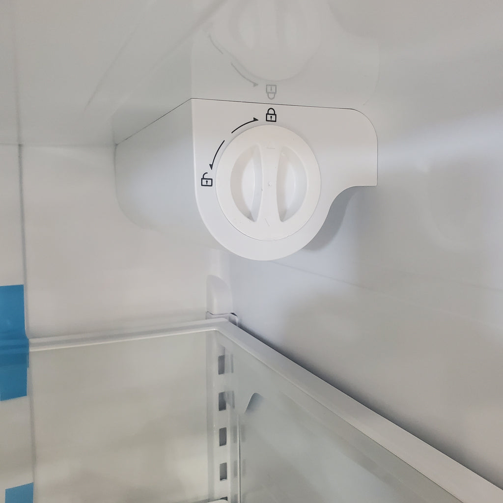 Pictures of Fingerprint Resistant Brushed Steel ENERGY STAR Hisense 26.6 cu. ft. 3 Door French Door Refrigerator with Icemaker and Internal Water Dispenser - Open Box - Neu Appliance Outlet - Discount Appliance Outlet in Austin, Tx