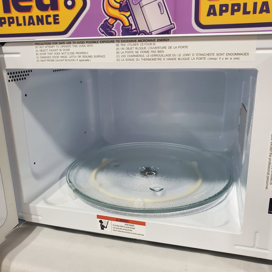 Vissani 1.1 cu. ft. Electric 1000-W Countertop Microwave in White with Turntable, 6-Heating Functions, and 2-Step Lock System E30PXP02-WHT - Open Box