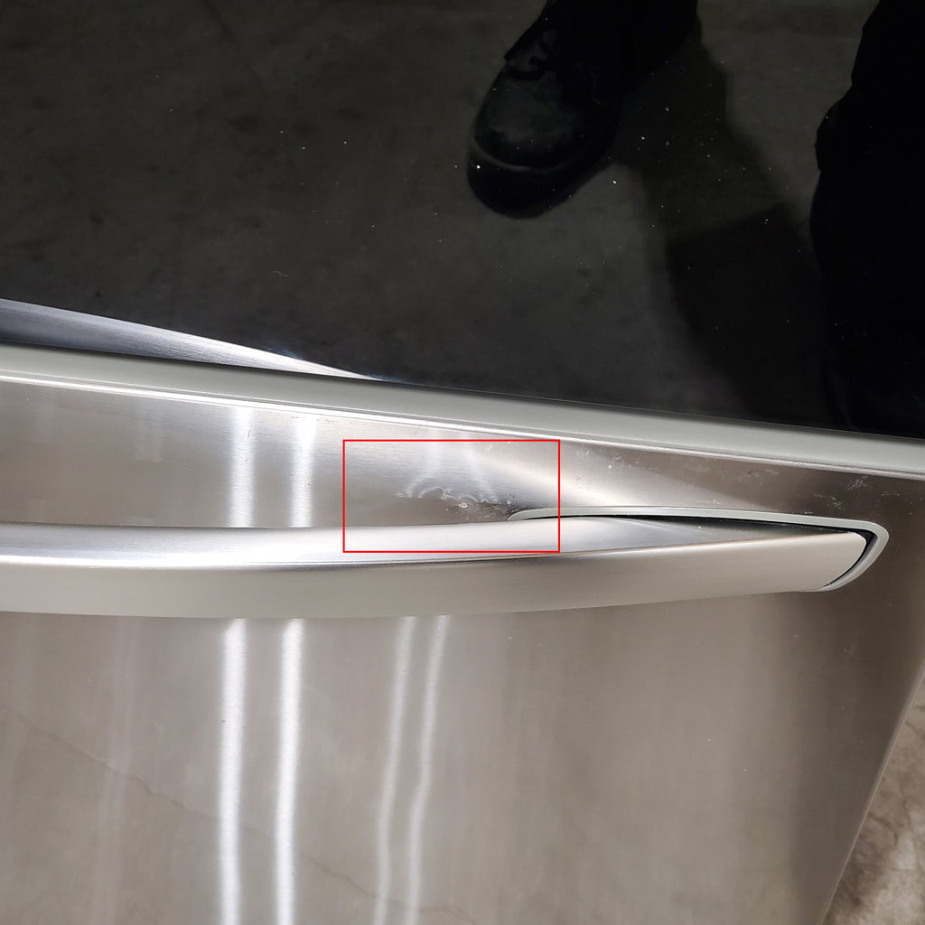 LG 26 cu. ft. Smart InstaView® Counter-Depth MAX™ French Door Refrigerator 17SD118 - LRFOC2606S - Scratch & Dent (Minor)