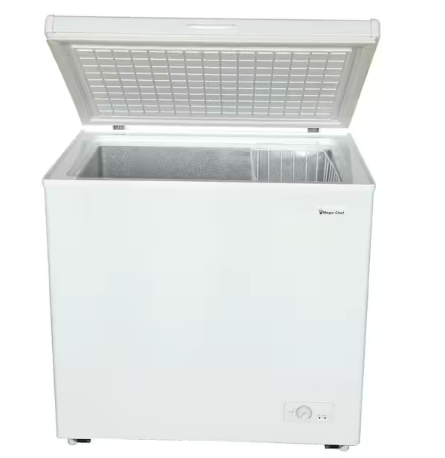 Magic Chef 6.9 cu. ft. Chest Freezer in White 251313SD1065 - HMCF7W2 - Certified Refurbished