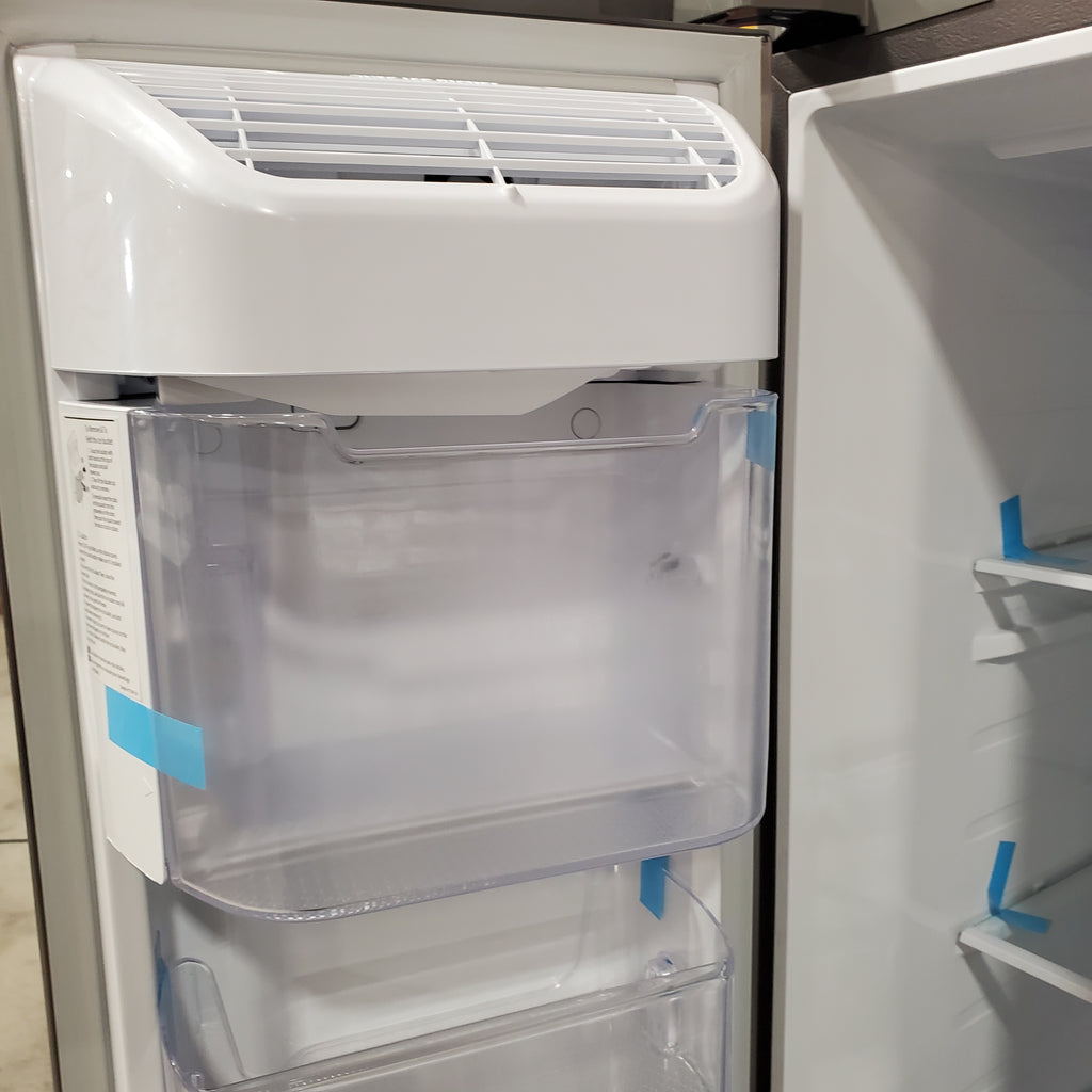 Pictures of Samsung 28-cu ft Side-by-Side Refrigerator Smart Compatible with Ice Maker with Ice Dispenser in Fingerprint Resistant Stainless Steel 4SD398 - RS28A500ASR - Scratch & Dent (Minor) - Neu Appliance Outlet - Discount Appliance Outlet in Austin, Tx