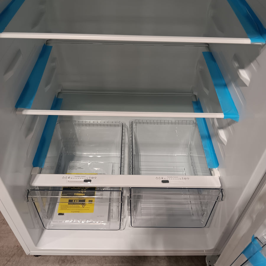 Kenmore 72312 18.1 cu. ft. Top Freezer Refrigerator with Icemaker in White 25CR145 - 89972312320 - Scratch & Dent (Minor)