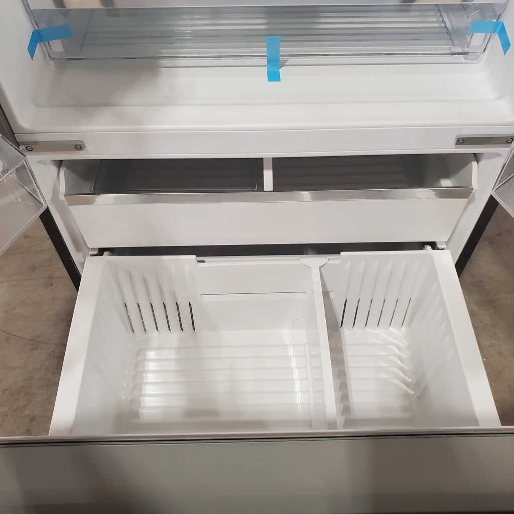 Bosch Fastest Ice Maker Standard-Depth 300 Series 26-cu ft 3 -Door Smart Compatible French Door Refrigerator with Ice Maker with Water and Ice Dispenser in Stainless Steel 3SD897 - B36FD31ENS - Open Box